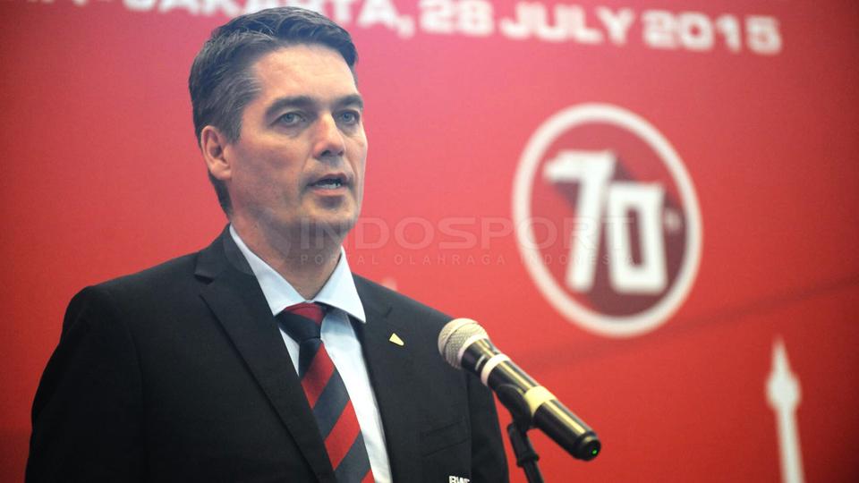 Presiden BWF, Poul Erik Hoyer Larsen, yang kerap mengeluarkan keputusan nyeleneh pernah dibikin sakit hati oleh Indonesia saat dirinya masih menjadi pemain.